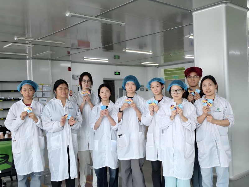 Make -up zwarte technologie verkennen! Hier is een groep 'achter de schermen Heroes' die schoonheid definiëren door gegevens